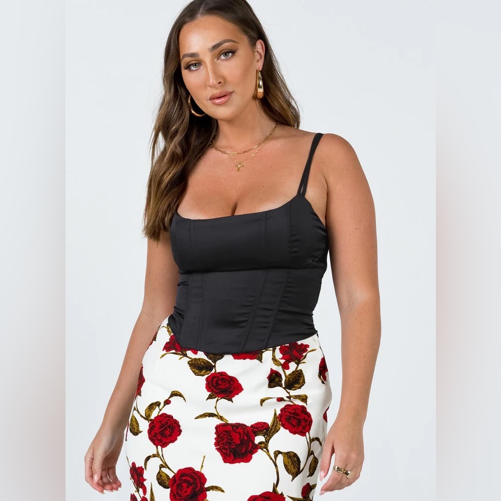 ZORA SATIN TOP BLACK - PRINCESS POLLY - NWT - SIZE 6